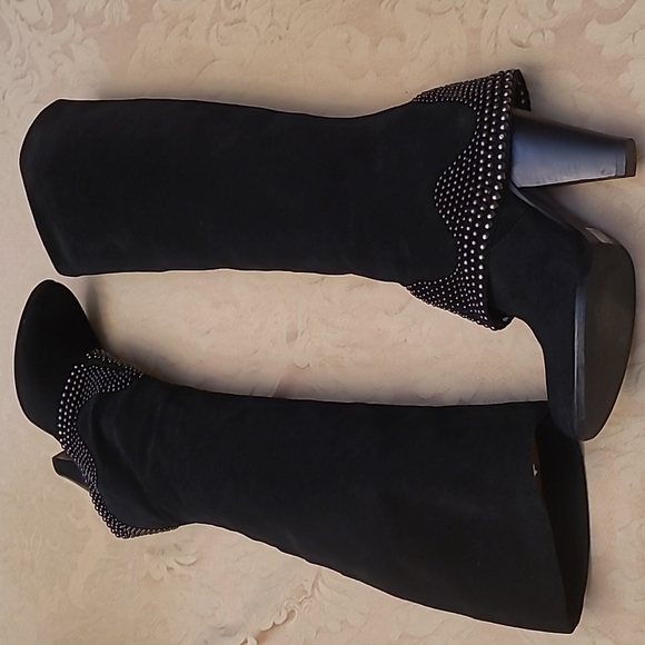 WOMENS BLACK SUEDE COOP BARNEYS NEW YORK STUDDED BOOTS SIZE 8 - Picture 1 of 8